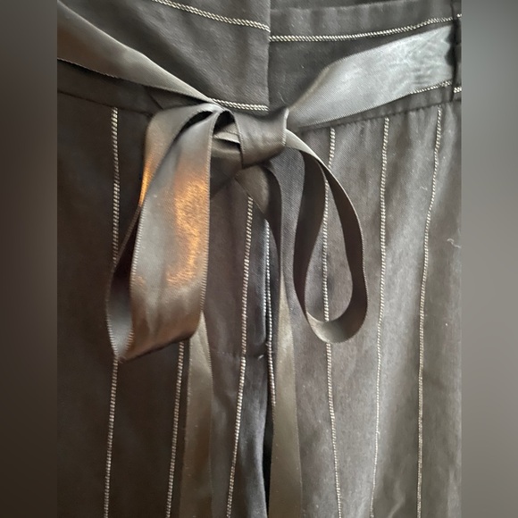 Retro Candies Raised Stripe Capri Pants - Picture 2 of 5